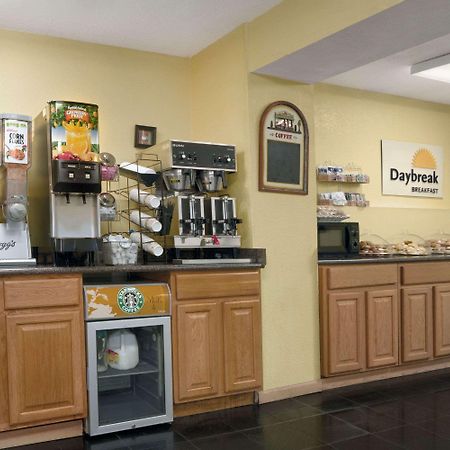 Days Inn By Wyndham Port Royal/Near Parris Island Kültér fotó