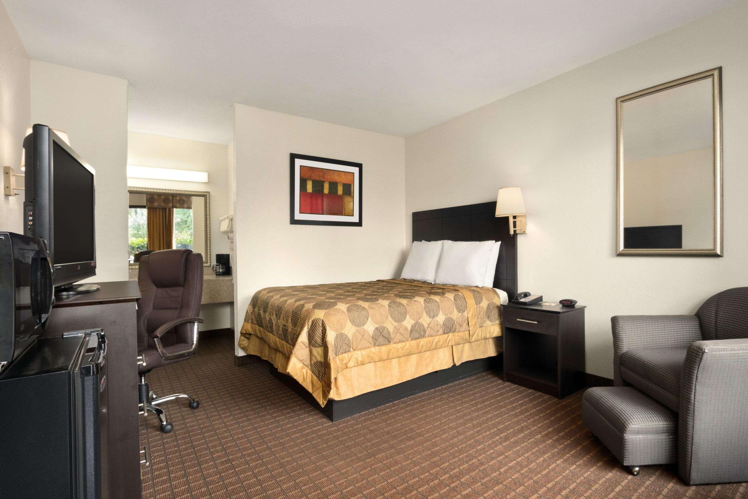 Days Inn By Wyndham Port Royal/Near Parris Island Kültér fotó